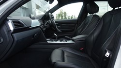 2017 (17) BMW 3 SERIES 320d xDrive M Sport 5dr Step Auto 4847420