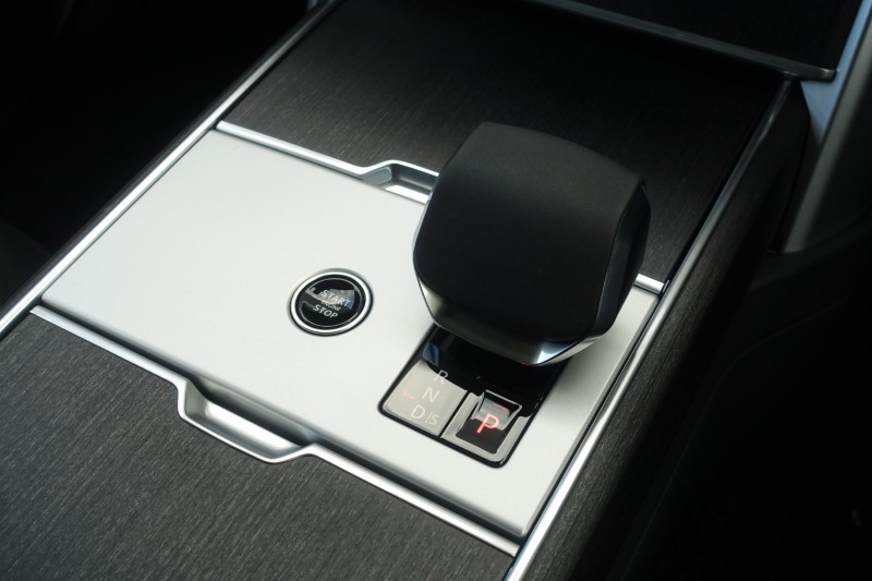 2025 (75) LAND ROVER RANGE ROVER 3.0 D350 SE 4dr Auto 4834657