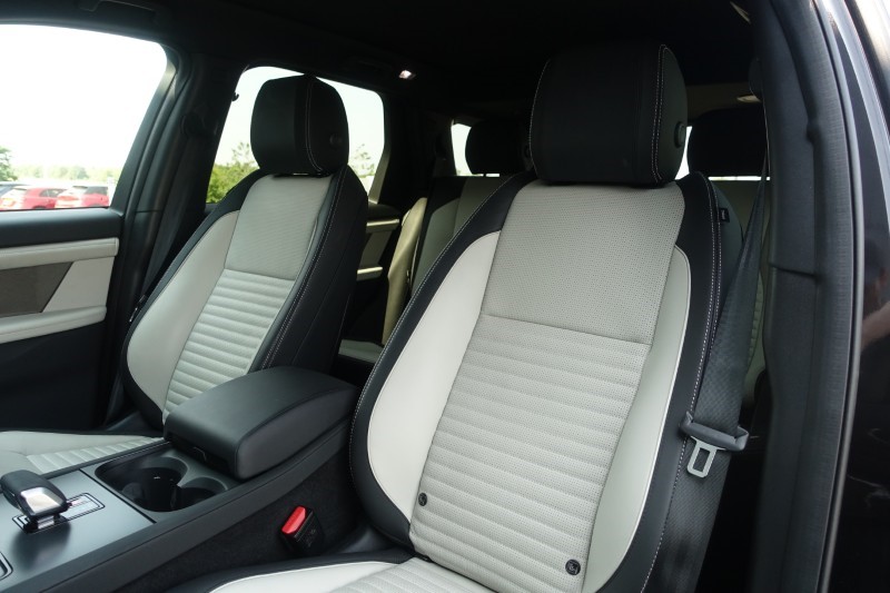 2025 (75) LAND ROVER DISCOVERY SPORT 2.0 D200 Metropolitan 5dr Auto [5 Seat] 5627240