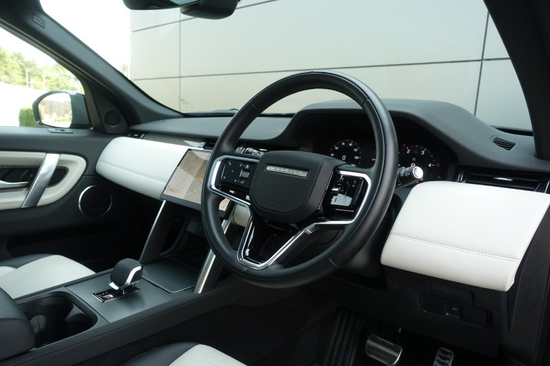 2025 (75) LAND ROVER DISCOVERY SPORT 2.0 D200 Metropolitan 5dr Auto [5 Seat] 5627221