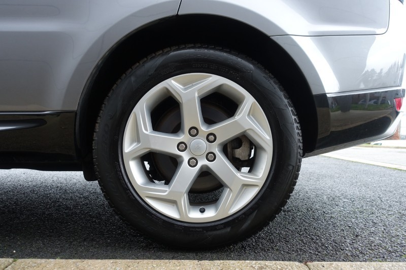 2021 (71) LAND ROVER RANGE ROVER SPORT 3.0 D250 HSE 5dr Auto 4899940