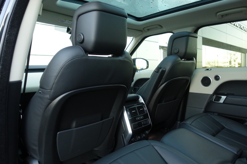 2021 (71) LAND ROVER RANGE ROVER SPORT 3.0 D300 HSE Silver 5dr Auto 4920529