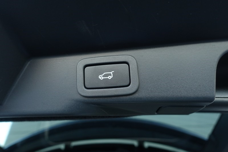 2021 (71) LAND ROVER RANGE ROVER SPORT 3.0 D300 HSE Silver 5dr Auto 4920507