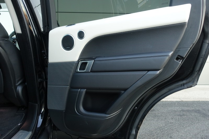 2021 (71) LAND ROVER RANGE ROVER SPORT 3.0 D300 HSE Silver 5dr Auto 4920525