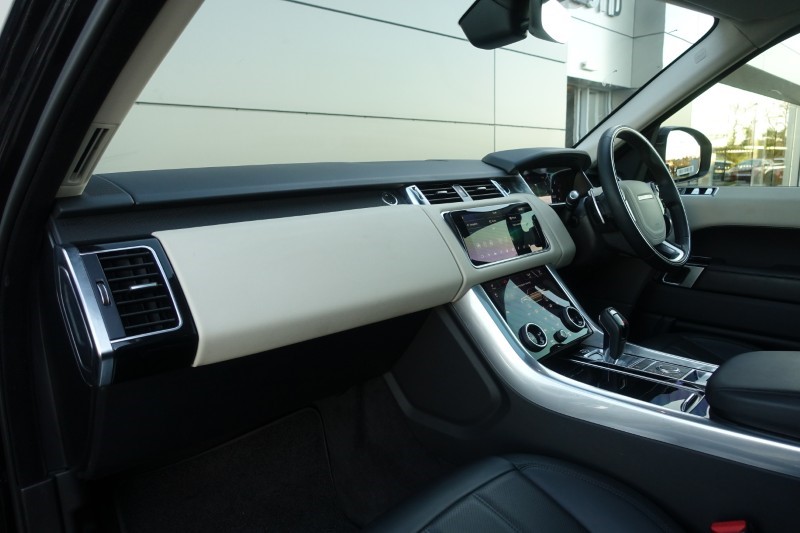 2021 (71) LAND ROVER RANGE ROVER SPORT 3.0 D300 HSE Silver 5dr Auto 4920532