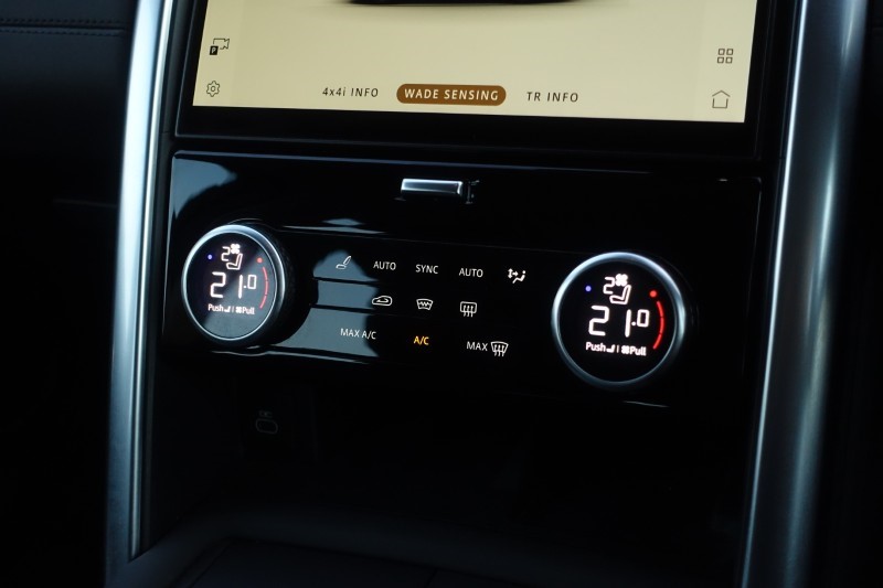 2022 (22) LAND ROVER DISCOVERY 3.0 D300 S 5dr Auto 4900185