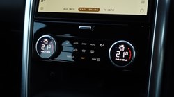 2022 (22) LAND ROVER DISCOVERY 3.0 D300 S 5dr Auto 4900185