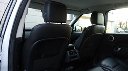 2022 (22) LAND ROVER DISCOVERY 3.0 D300 S 5dr Auto 4900195