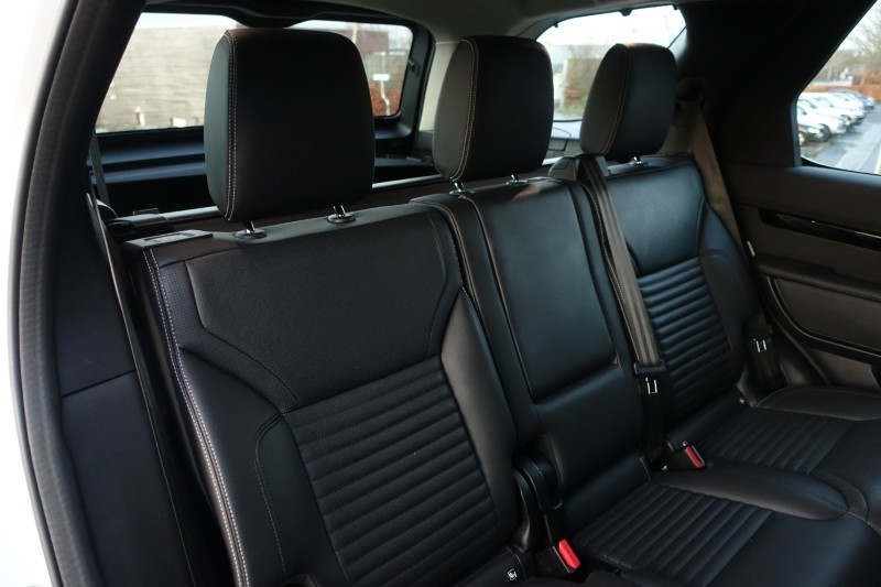 2022 (22) LAND ROVER DISCOVERY 3.0 D300 S 5dr Auto 4900193