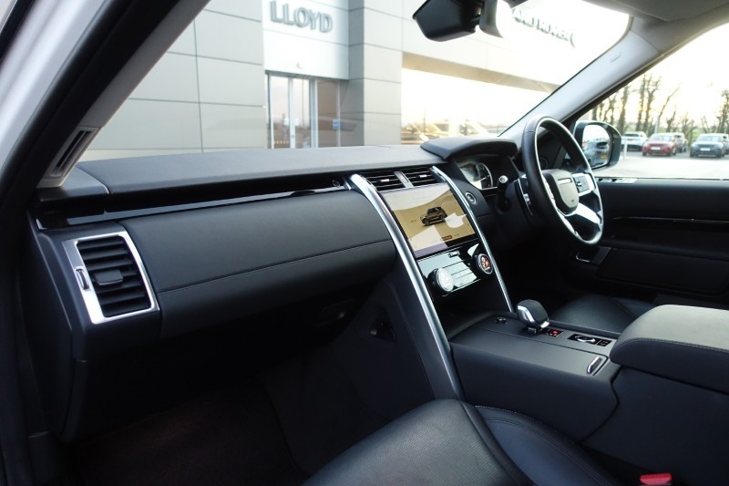 2022 (22) LAND ROVER DISCOVERY 3.0 D300 S 5dr Auto 4900198