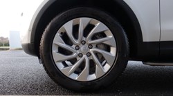 2022 (22) LAND ROVER DISCOVERY 3.0 D300 S 5dr Auto 4900171