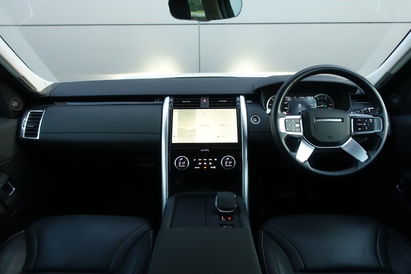 2022 (22) LAND ROVER DISCOVERY 3.0 D300 S 5dr Auto 4900151