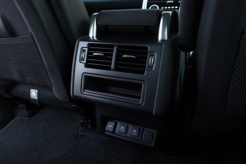 2022 (22) LAND ROVER DISCOVERY 3.0 D300 S 5dr Auto 4900160