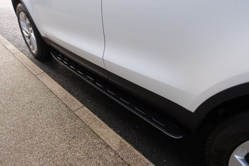 2022 (22) LAND ROVER DISCOVERY 3.0 D300 S 5dr Auto 4900170