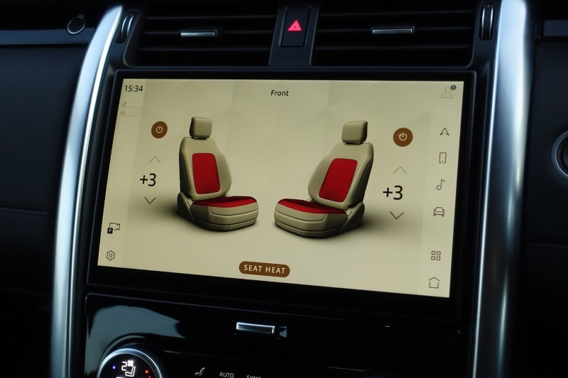 2022 (22) LAND ROVER DISCOVERY 3.0 D300 S 5dr Auto 4900182