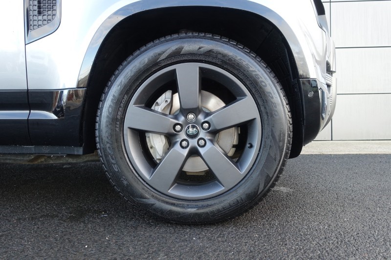 2023 (23) LAND ROVER DEFENDER 3.0 D300 X-Dynamic SE 130 5dr Auto [8 Seat] 4958503