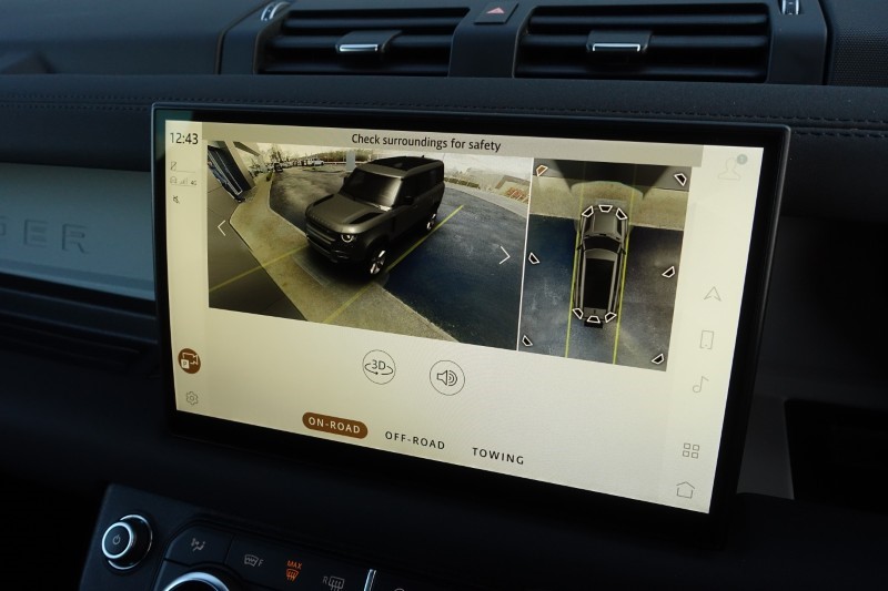 2023 (23) LAND ROVER DEFENDER 3.0 D300 X-Dynamic SE 130 5dr Auto [8 Seat] 4958507