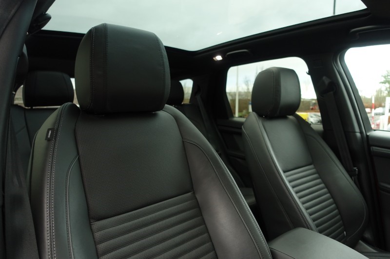 2024 (24) LAND ROVER DISCOVERY SPORT 2.0 D200 Dynamic HSE 5dr Auto [7 Seat] 4994816