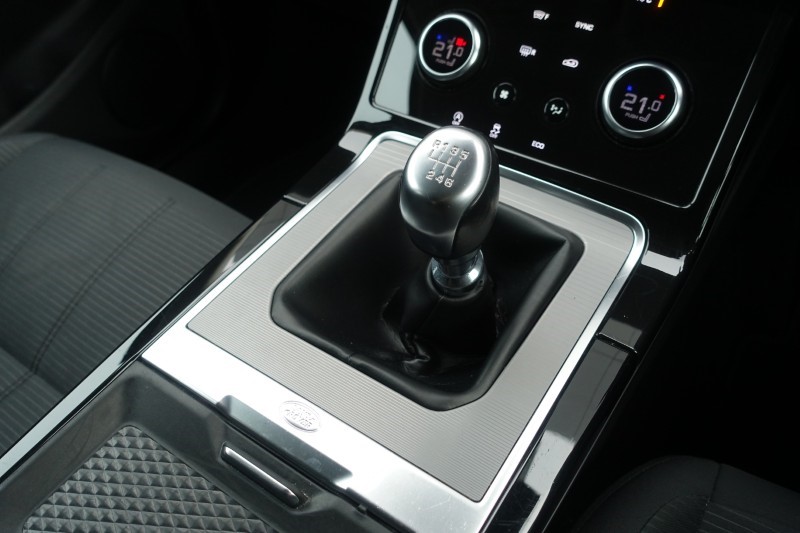 2020 (20) LAND ROVER RANGE ROVER EVOQUE 2.0 D150 5dr 2WD 4890760