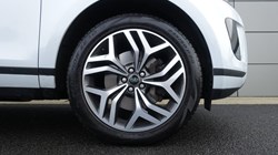 2020 (20) LAND ROVER RANGE ROVER EVOQUE 2.0 D150 5dr 2WD 4890755