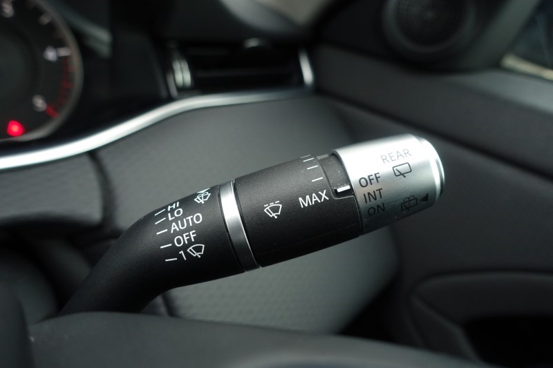 2020 (20) LAND ROVER RANGE ROVER EVOQUE 2.0 D150 5dr 2WD 4890778