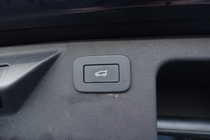 2024 (24) LAND ROVER DISCOVERY SPORT 2.0 D200 Dynamic SE 5dr Auto [5 Seat] 4942113