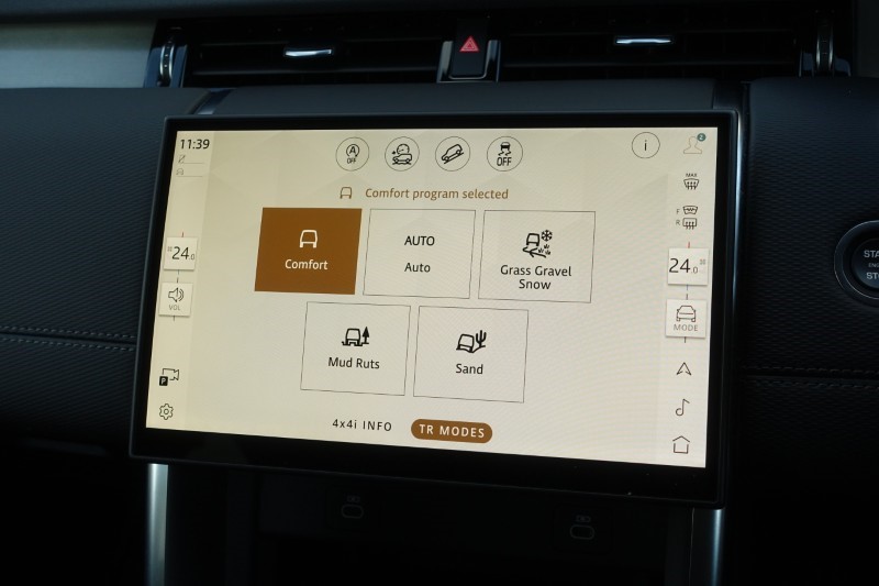 2024 (24) LAND ROVER DISCOVERY SPORT 2.0 D200 Dynamic SE 5dr Auto [5 Seat] 4942119