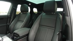 2025 (74) LAND ROVER RANGE ROVER EVOQUE 2.0 D200 Dynamic SE 5dr Auto 4858915