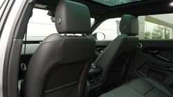 2025 (74) LAND ROVER RANGE ROVER EVOQUE 2.0 D200 Dynamic SE 5dr Auto 4858910