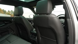 2025 (74) LAND ROVER RANGE ROVER EVOQUE 2.0 D200 Dynamic SE 5dr Auto 4858906