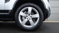 2024 (24) LAND ROVER DEFENDER 3.0 D300 X-Dynamic HSE 90 3dr Auto 4891198