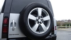 2024 (24) LAND ROVER DEFENDER 3.0 D300 X-Dynamic HSE 90 3dr Auto 4891218