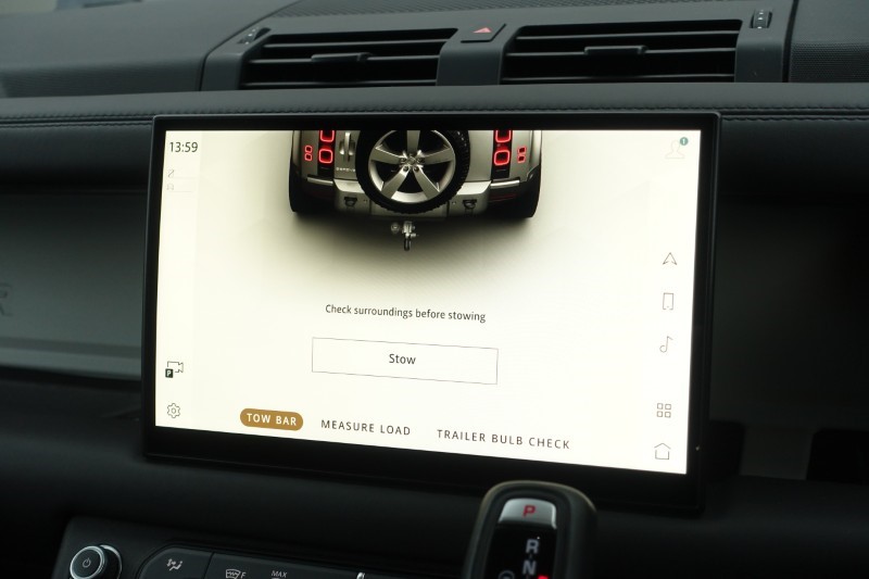 2024 (24) LAND ROVER DEFENDER 3.0 D300 X-Dynamic HSE 90 3dr Auto 4891232