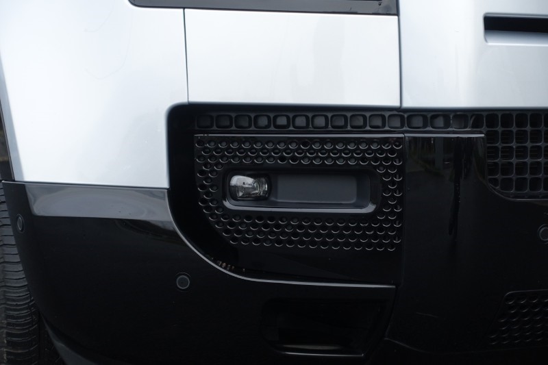 2024 (24) LAND ROVER DEFENDER 3.0 D300 X-Dynamic HSE 90 3dr Auto 4891212