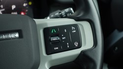 2024 (24) LAND ROVER DEFENDER 3.0 D300 X-Dynamic HSE 90 3dr Auto 4891227