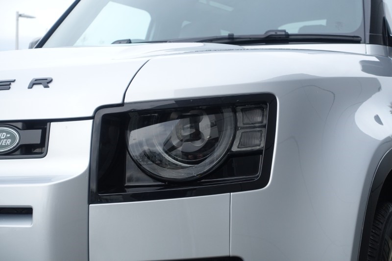 2024 (24) LAND ROVER DEFENDER 3.0 D300 X-Dynamic HSE 90 3dr Auto 4891223