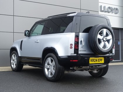 2024 (24) LAND ROVER DEFENDER 3.0 D300 X-Dynamic HSE 90 3dr Auto