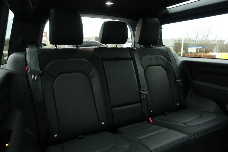 2024 (24) LAND ROVER DEFENDER 3.0 D300 X-Dynamic HSE 90 3dr Auto 4891246