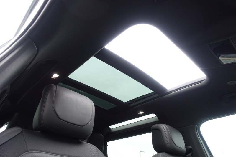 2024 (24) LAND ROVER DEFENDER 3.0 D300 X-Dynamic HSE 90 3dr Auto 4891241