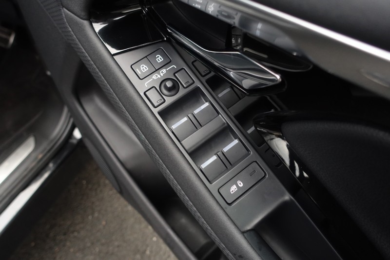 2022 (72) LAND ROVER RANGE ROVER EVOQUE 2.0 D200 R-Dynamic S 5dr Auto 4902693