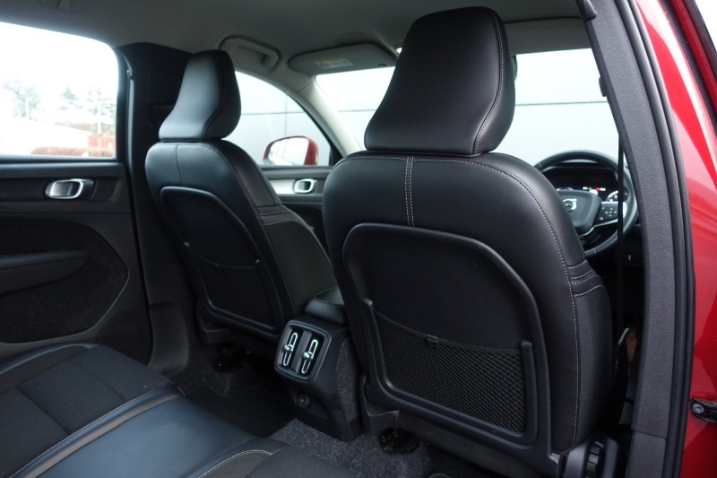 2020 (20) VOLVO XC40 1.5 T3 [163] Momentum 5dr 4933610