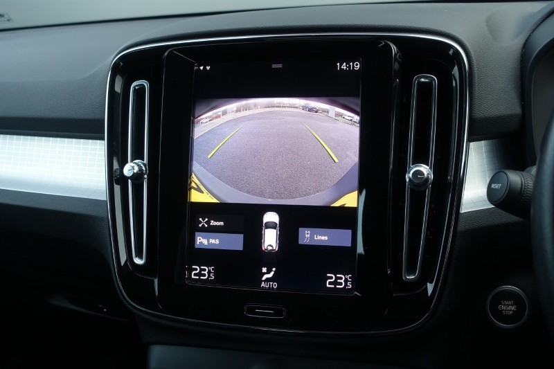 2020 (20) VOLVO XC40 1.5 T3 [163] Momentum 5dr 4933576