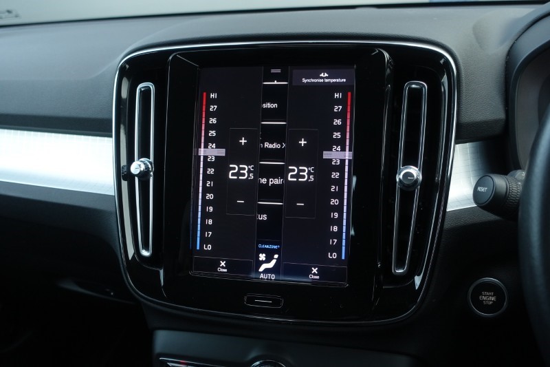 2020 (20) VOLVO XC40 1.5 T3 [163] Momentum 5dr 4933601