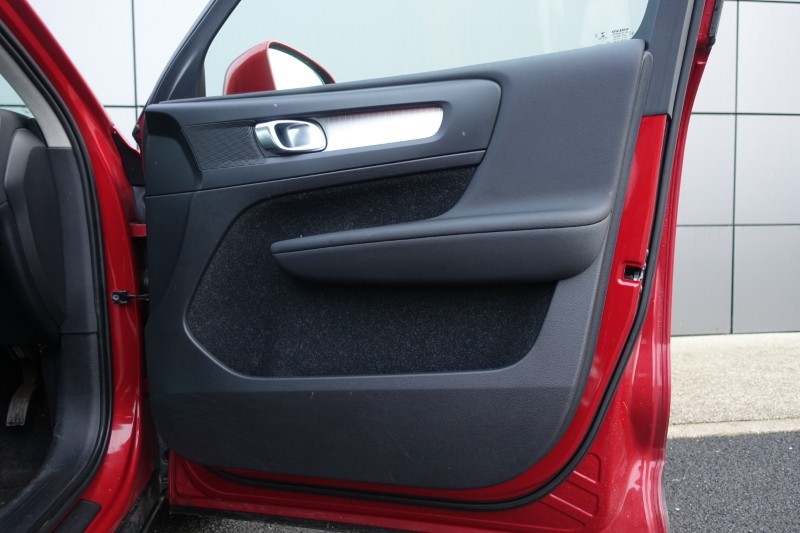 2020 (20) VOLVO XC40 1.5 T3 [163] Momentum 5dr 4933607