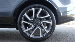 2025 (25) LAND ROVER DISCOVERY 3.0 D350 Dynamic SE 5dr Auto 4890242