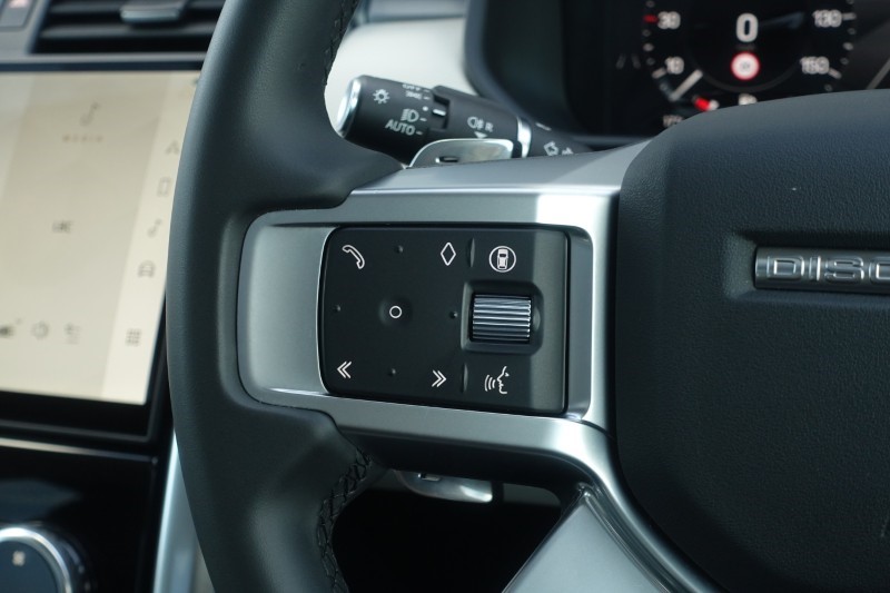 2025 (25) LAND ROVER DISCOVERY 3.0 D350 Dynamic SE 5dr Auto 4890250