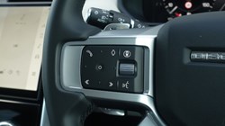2025 (25) LAND ROVER DISCOVERY 3.0 D350 Dynamic SE 5dr Auto 4890250