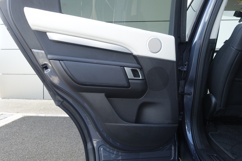 2025 (25) LAND ROVER DISCOVERY 3.0 D350 Dynamic SE 5dr Auto 4890273