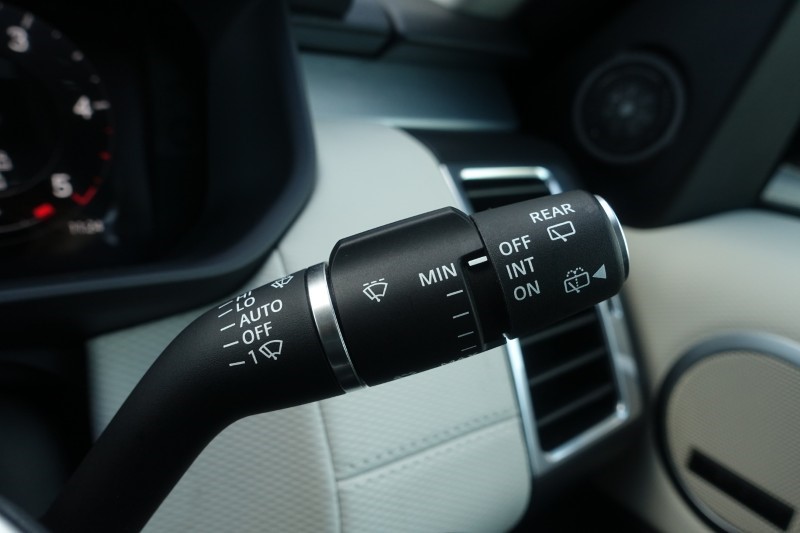 2025 (25) LAND ROVER DISCOVERY 3.0 D350 Dynamic SE 5dr Auto 4890248