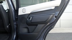 2025 (25) LAND ROVER DISCOVERY 3.0 D350 Dynamic SE 5dr Auto 4890268